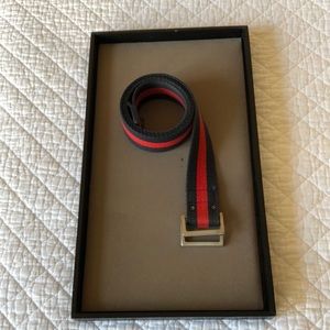 Men’s red and blue woven adjustable belt